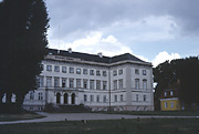Color photo of Sorø Academy, small version.