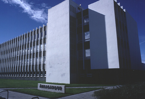 Color photo of Institute building, larger version.