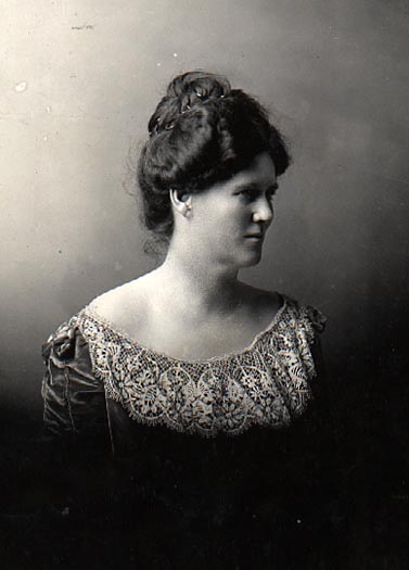 Image of Mrs. Robert M. La Follette