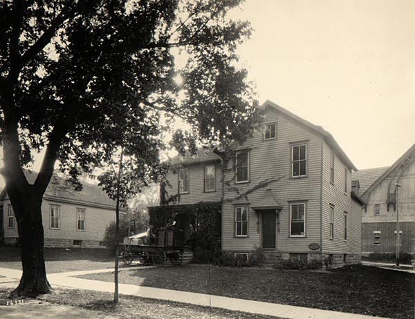Image of UW's First Dairy School