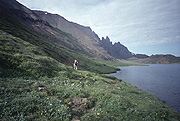 Color photo of Hraunsvatn, small version.