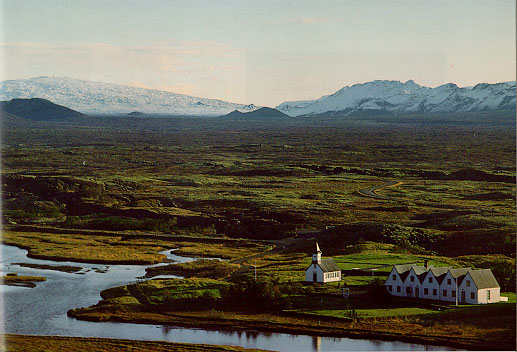 Color photo of Þingvellir and Mount Broadshield, larger version.