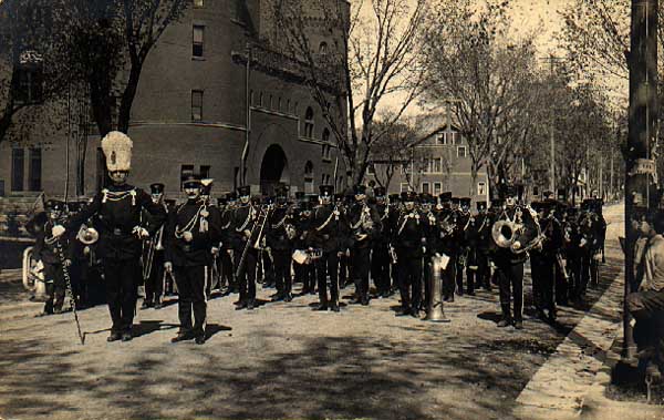 Image of Parade on Langdon