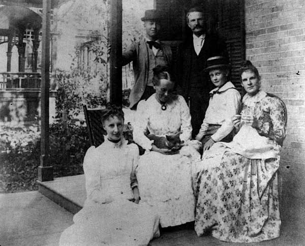 Image of Margaret Allen and Family