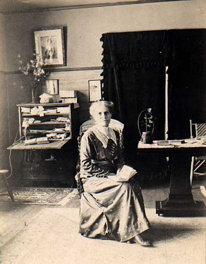 Image of Mrs. Reuben Gold Thwaites